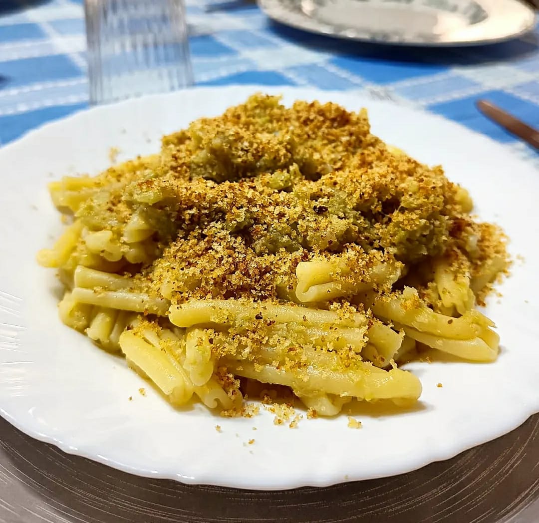 PASTA WITH CAULIFLOWER AND TOASTED CRUMBS – Easy and healthy dish